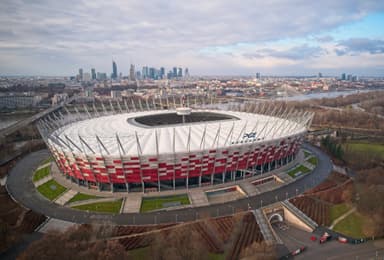 PGE Narodowy za mały na finał Ligi Mistrzów. Błąd popełniono jeszcze przed Euro 2012