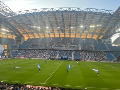 Legia zarabia 112 zł na każdym kibicu, Termalica 17 zł. Ile jest wart widz w Ekstraklasie?